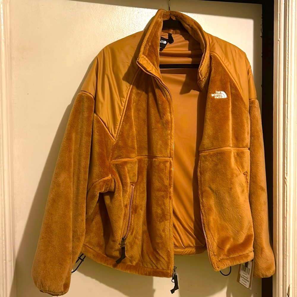 Ladies Brand New North Face Fleece Jacket